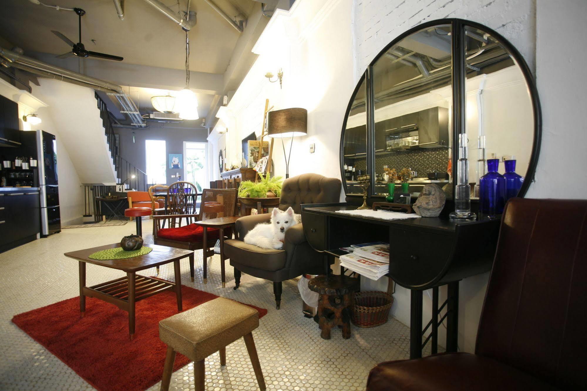 白狗公寓amo B&B市區金三角 東大門夜市 Hualien Extérieur photo