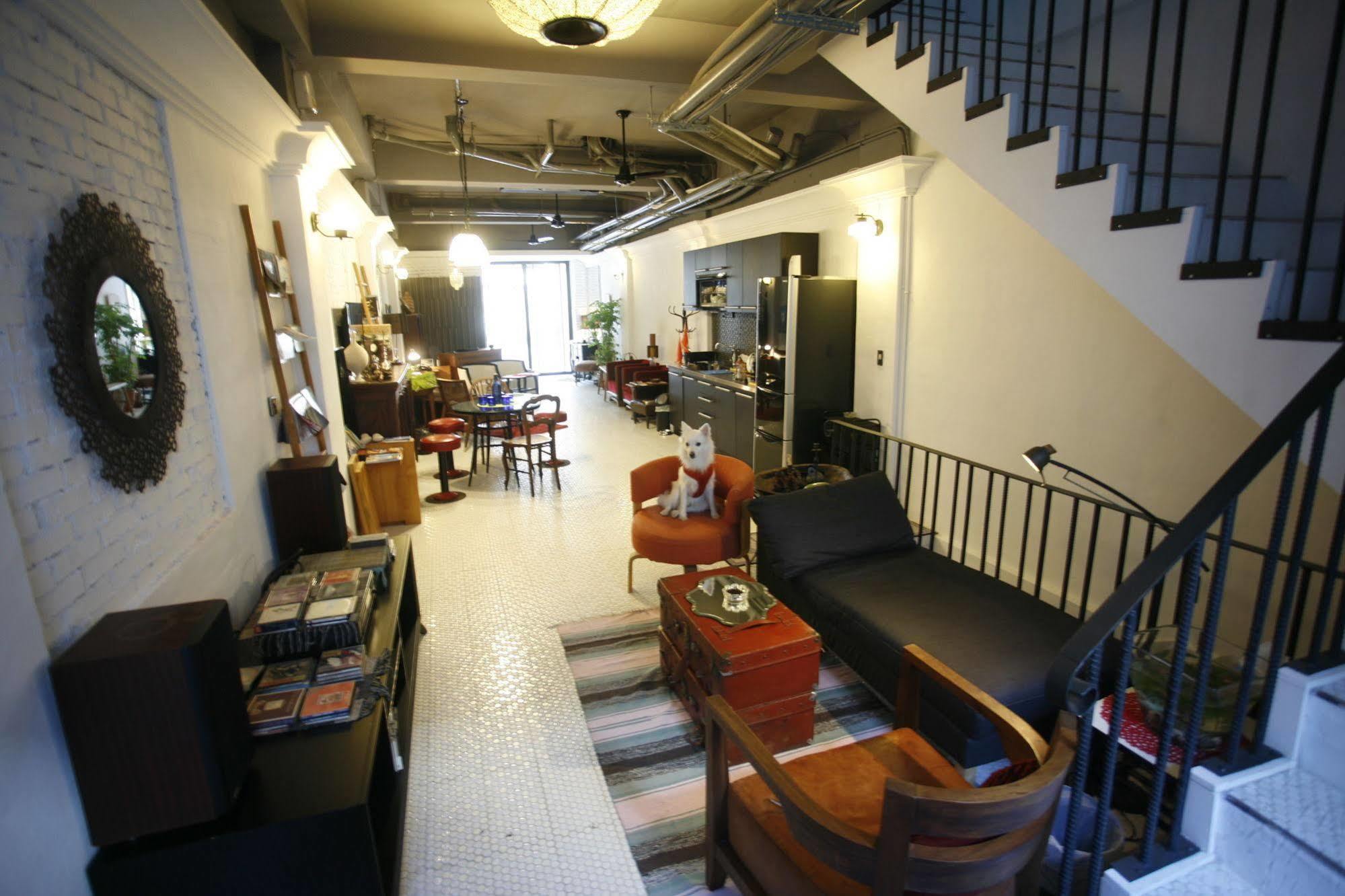 白狗公寓amo B&B市區金三角 東大門夜市 Hualien Extérieur photo